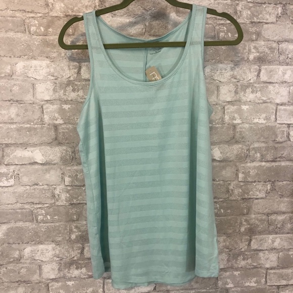 NWT Maurices In Motion Tank top